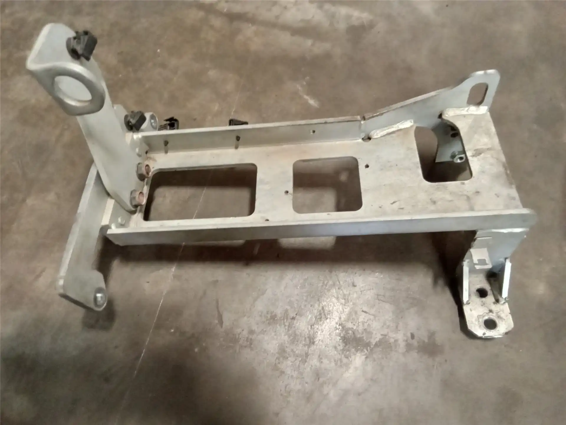 USED BRACKET AS-S indicator image 1