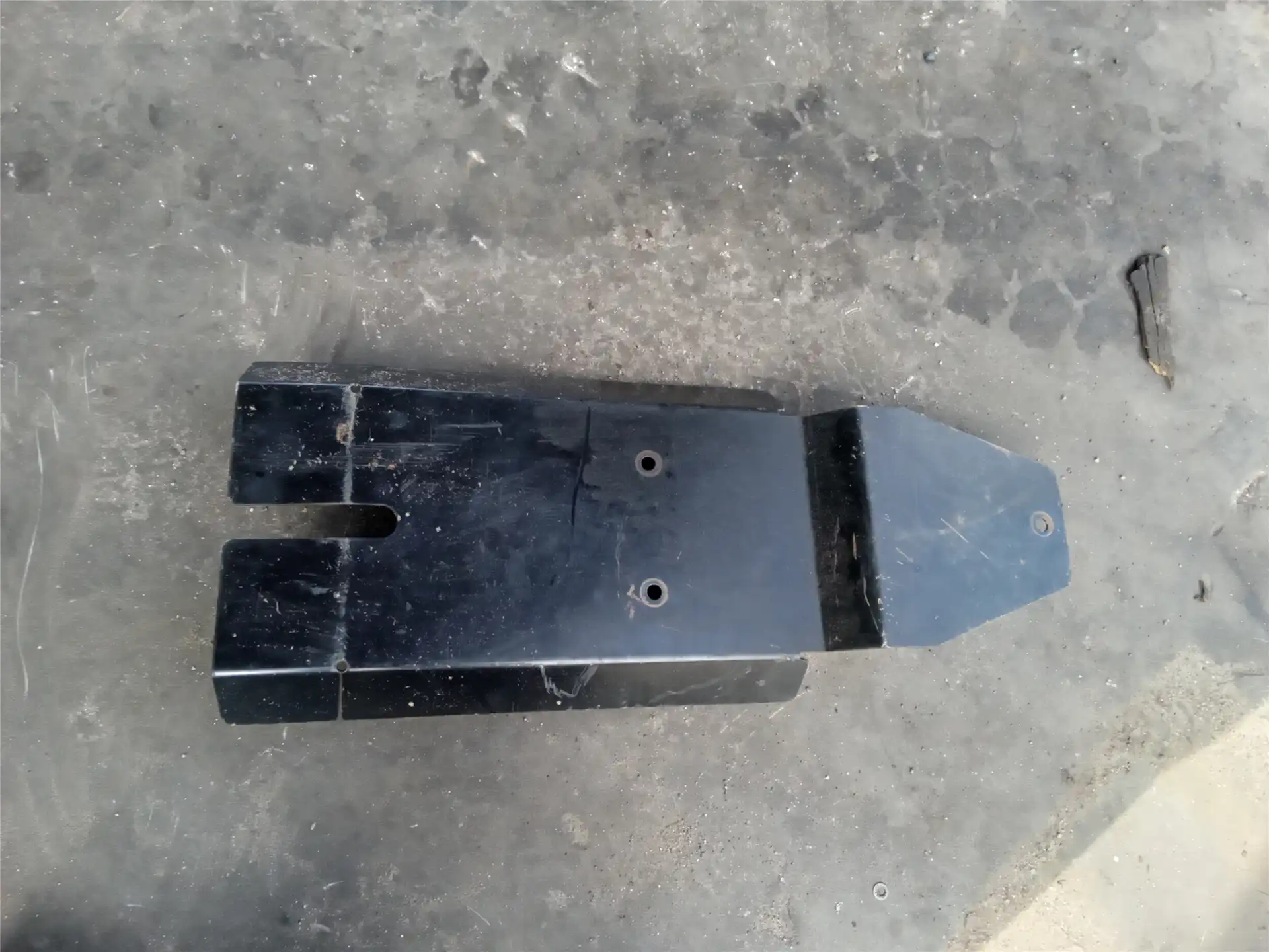 USED GUARD image 2