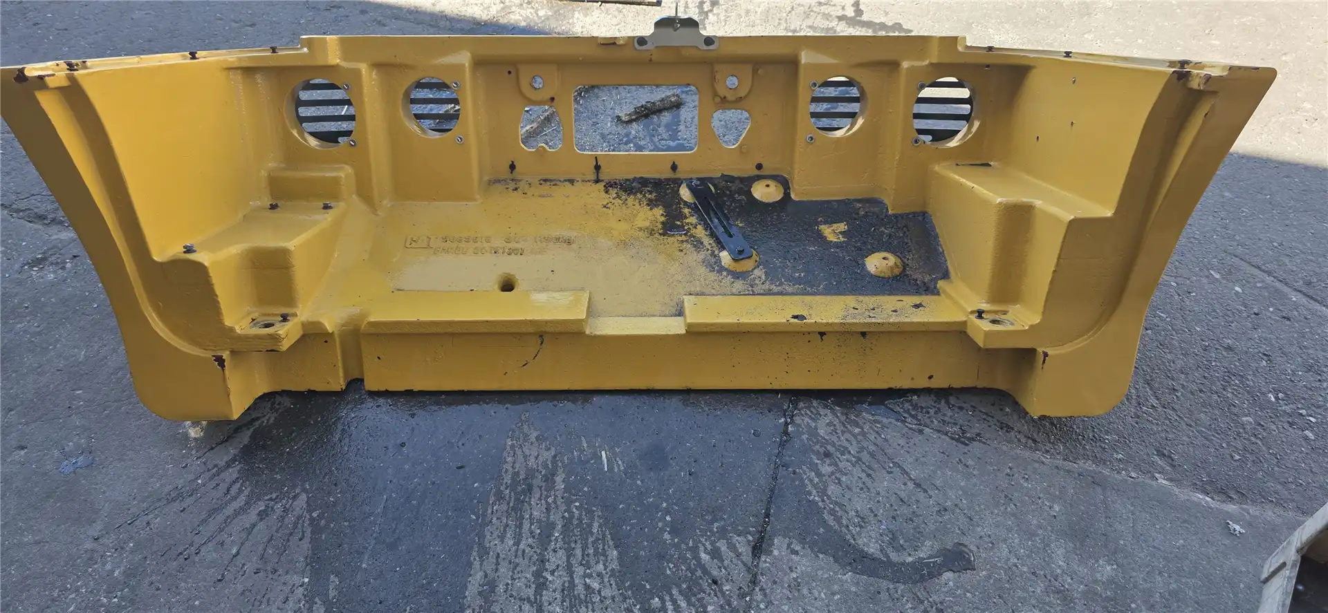 USED COUNTERWEIGHT indicator image 1