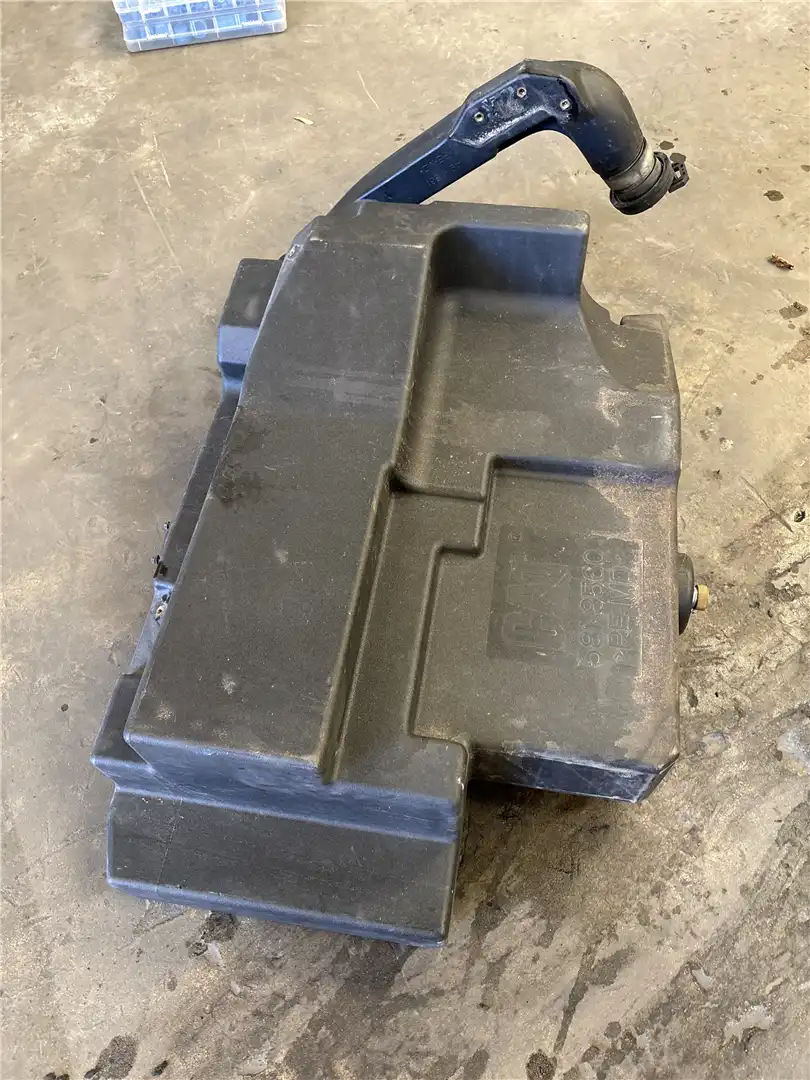 USED FUEL TANK image 2