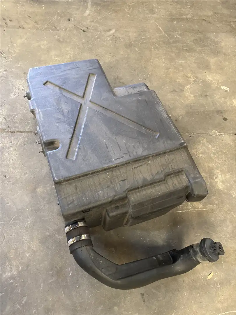 USED FUEL TANK image 3
