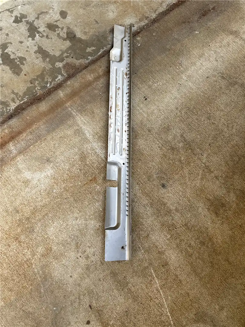 USED GUARD image 2