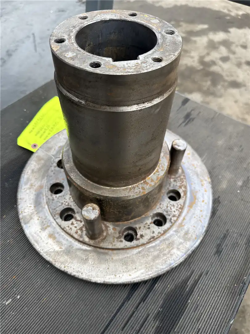 USED HUB CLUTCH image 2