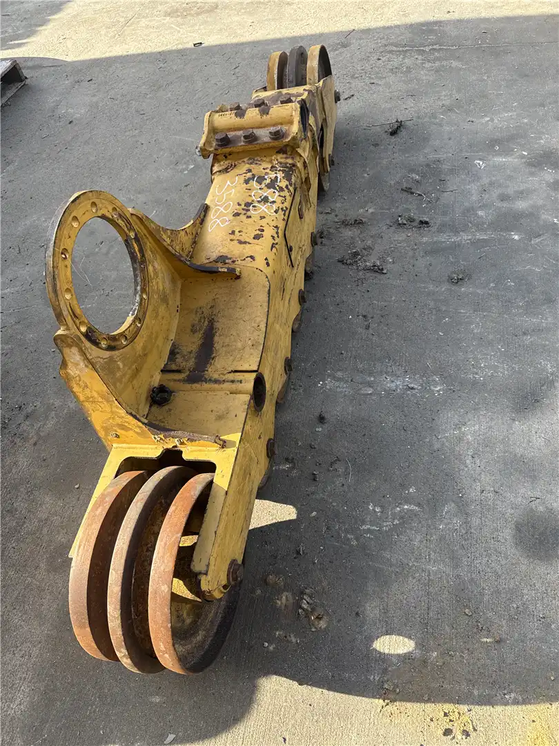 USED RH TRACK FRAM image 2