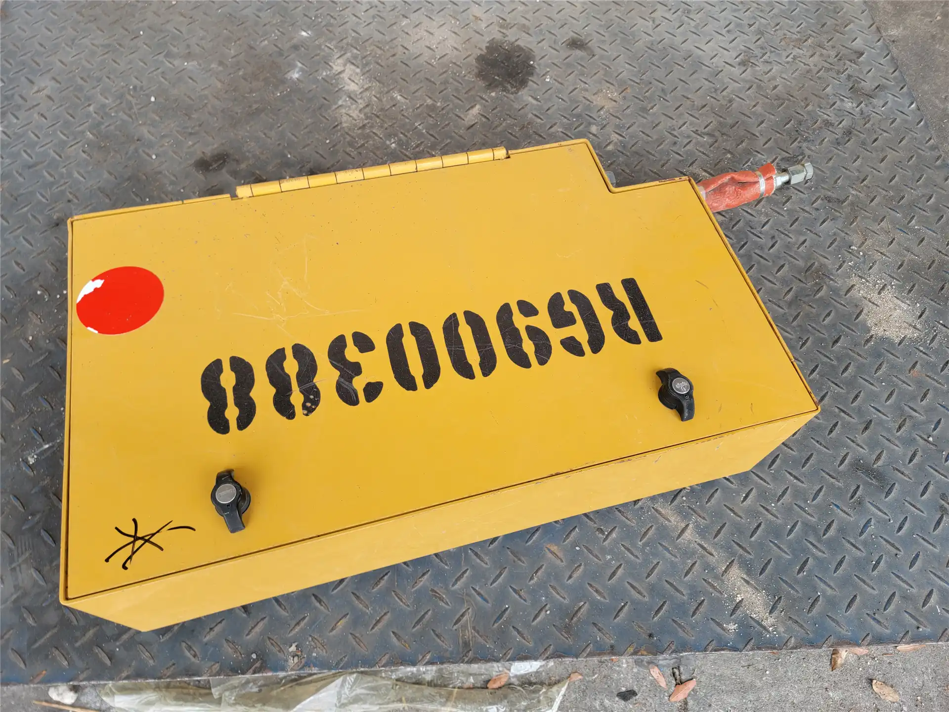 USED SPRAY GP WATE image 2