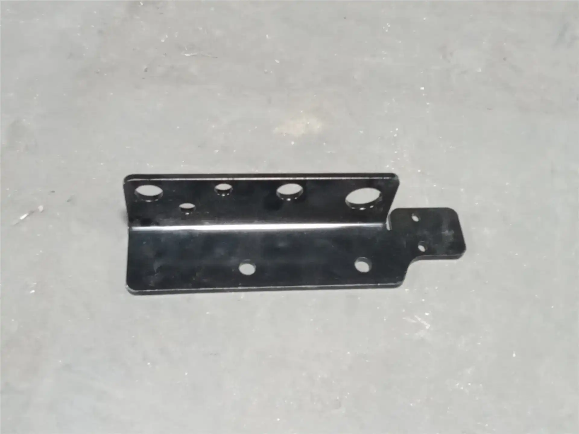 USED BRACKET image 2
