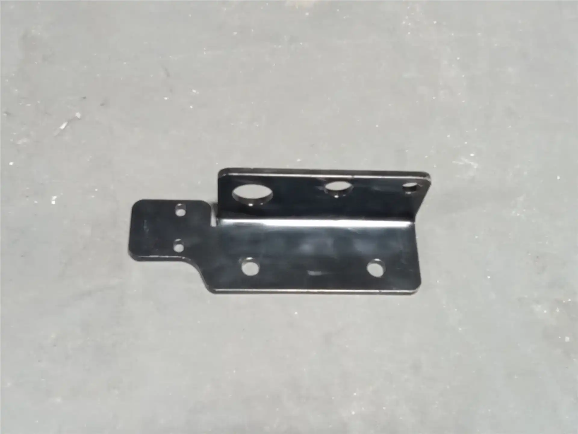 USED BRACKET image 2