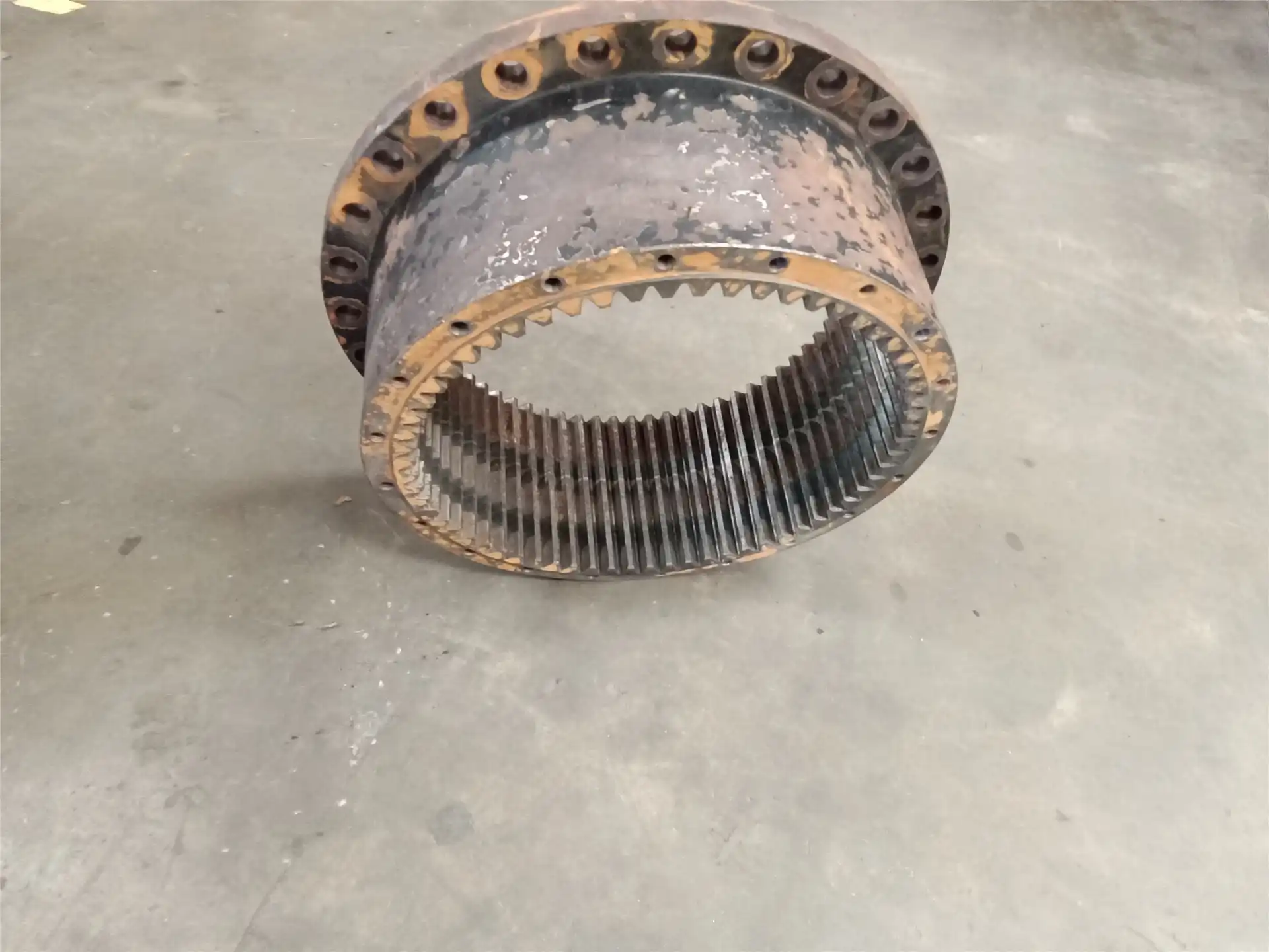 USED GEAR RING image 2