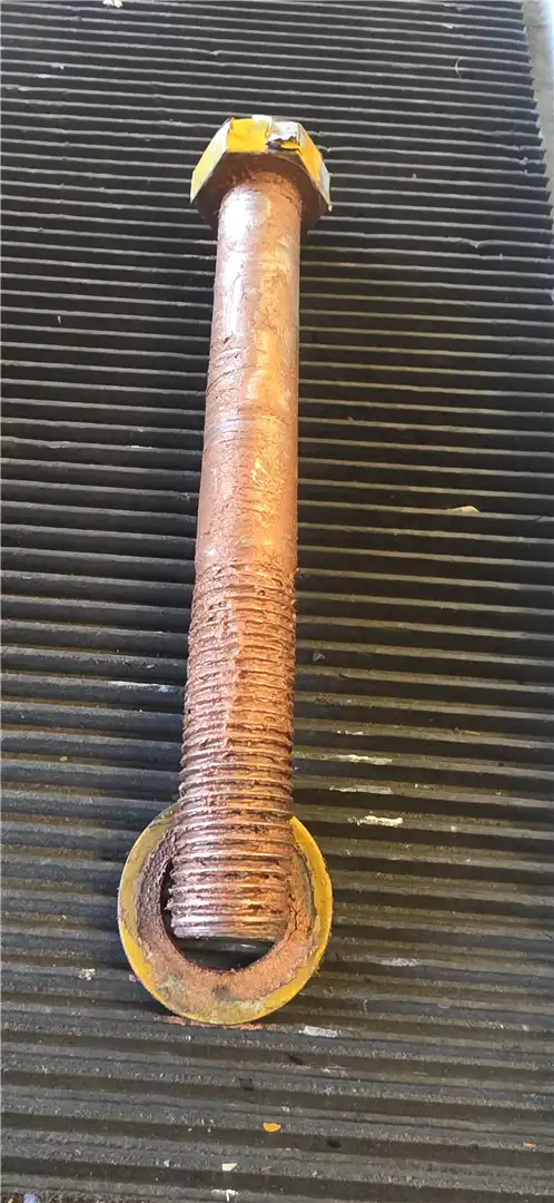 USED BOLTS image 2