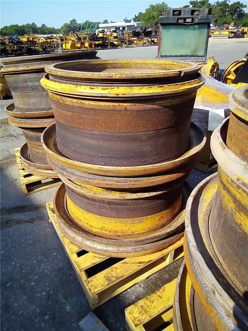 USED RIM image 2