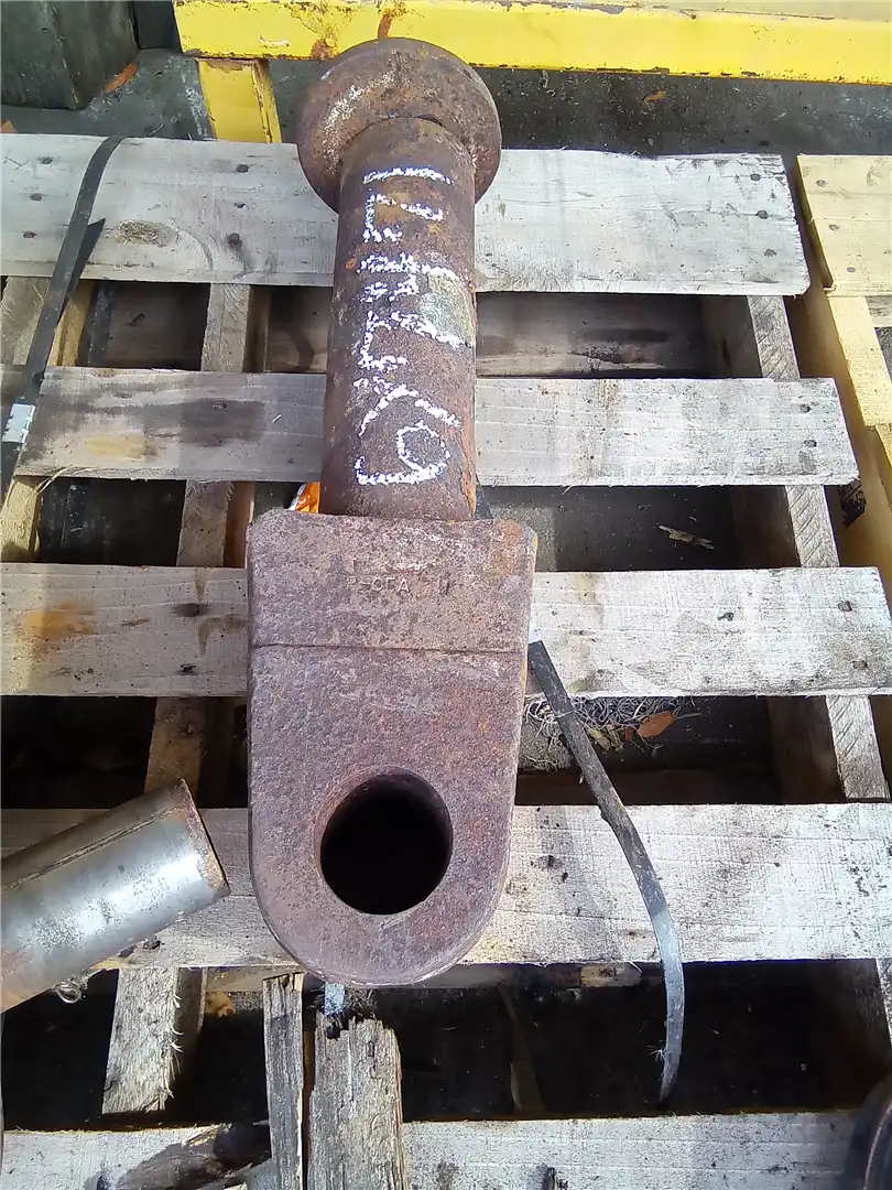 USED PIVOT PIN image 2