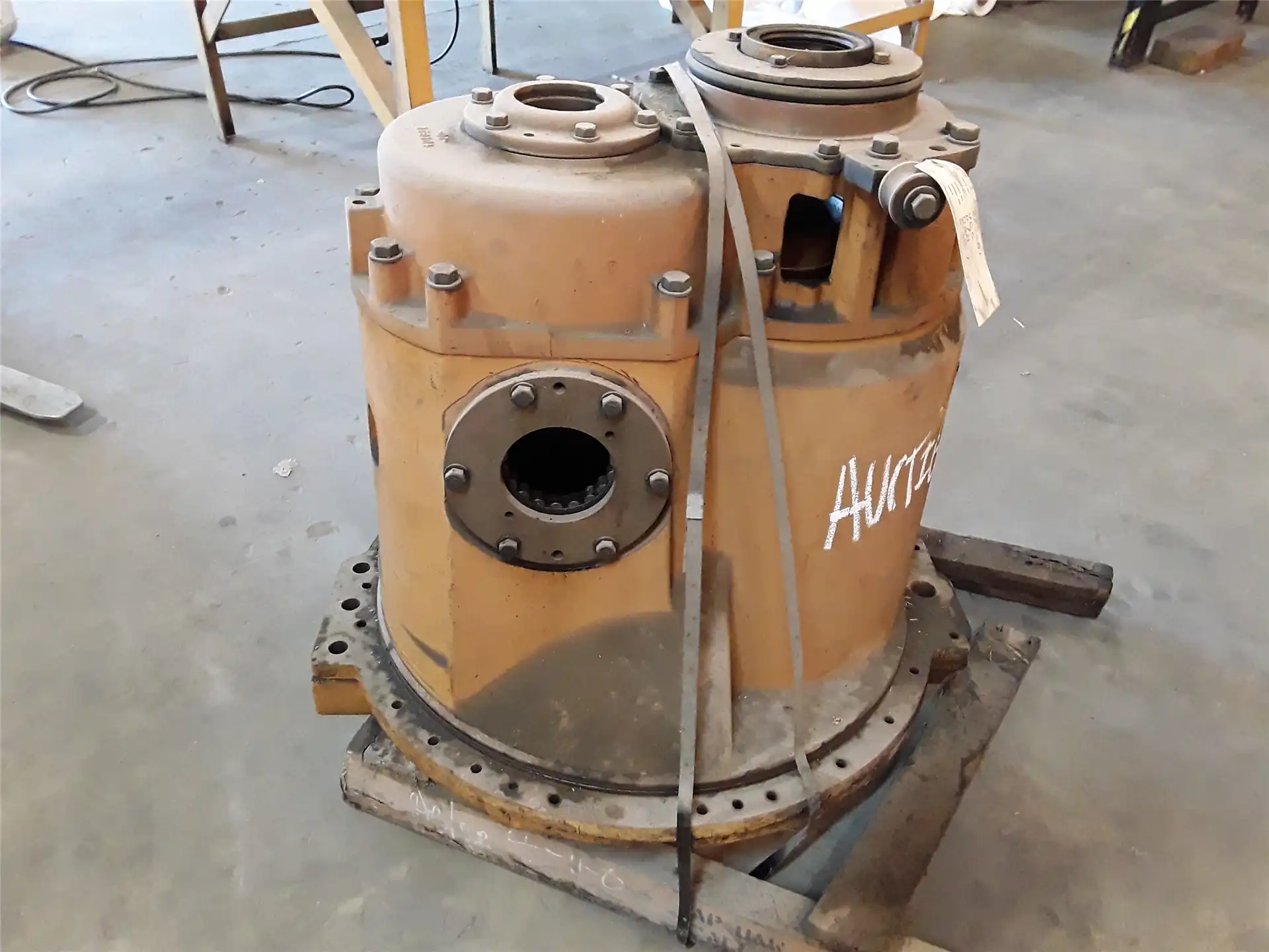 USED CASEPARTS PLA image 2