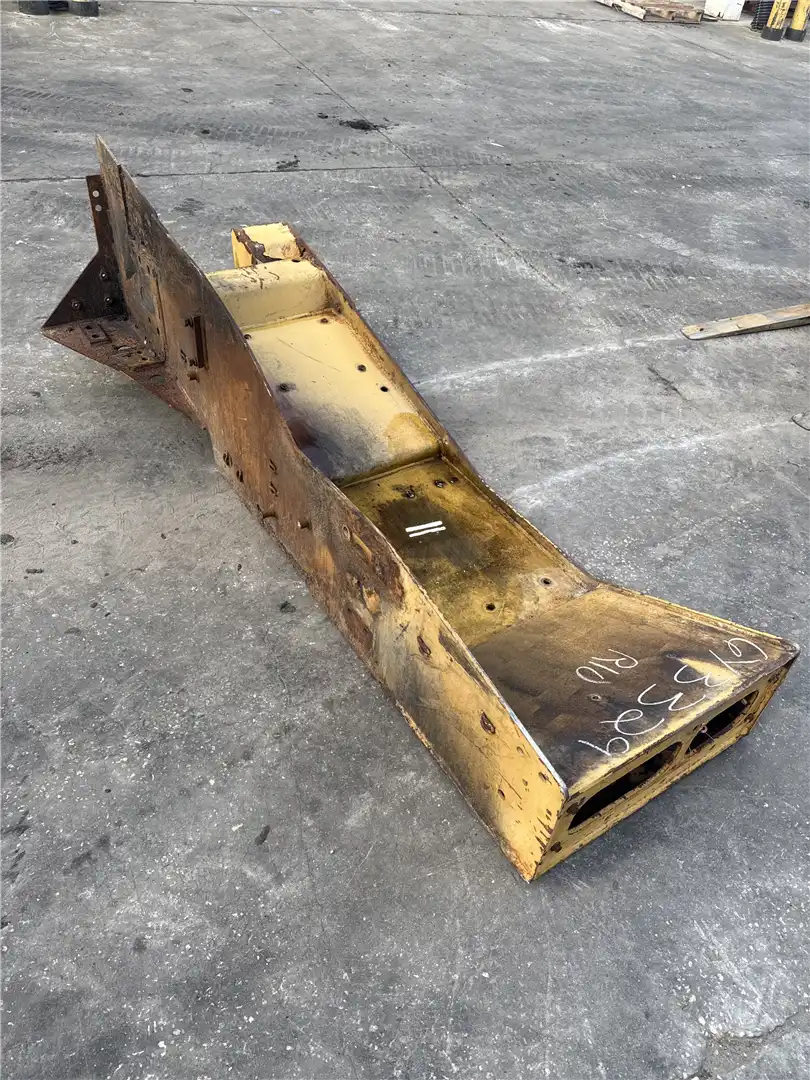USED RH FENDER image 2