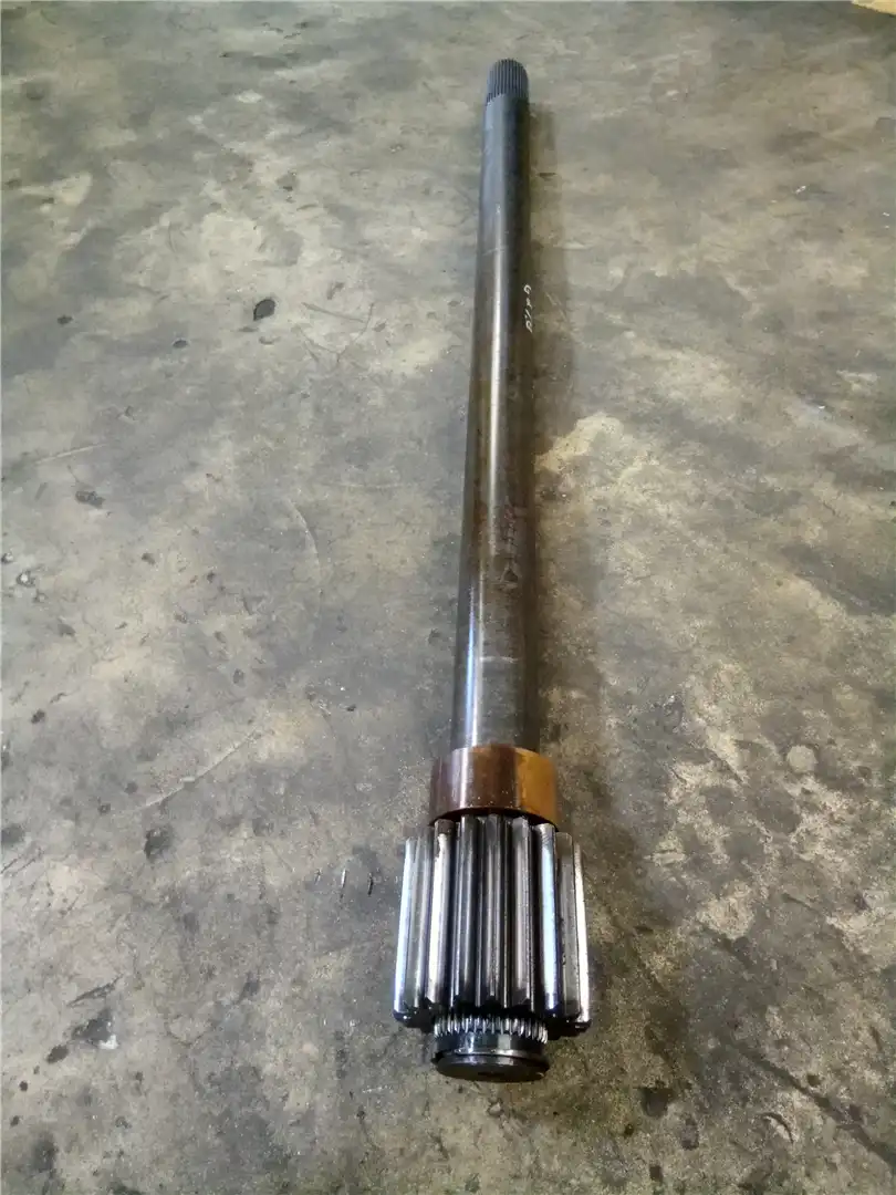 USED AXLE SHAFT image 2