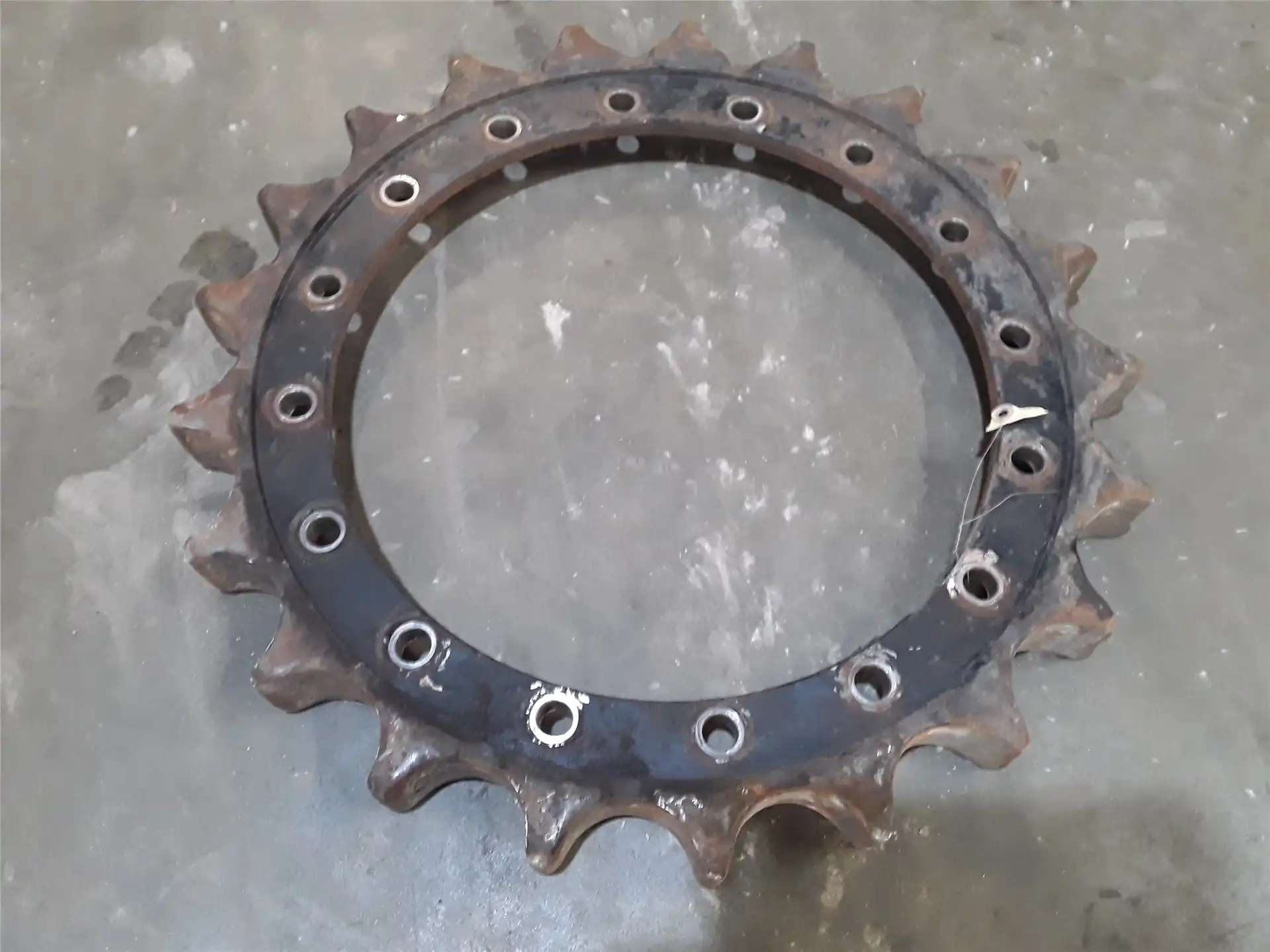 USED SPROCKET image 3