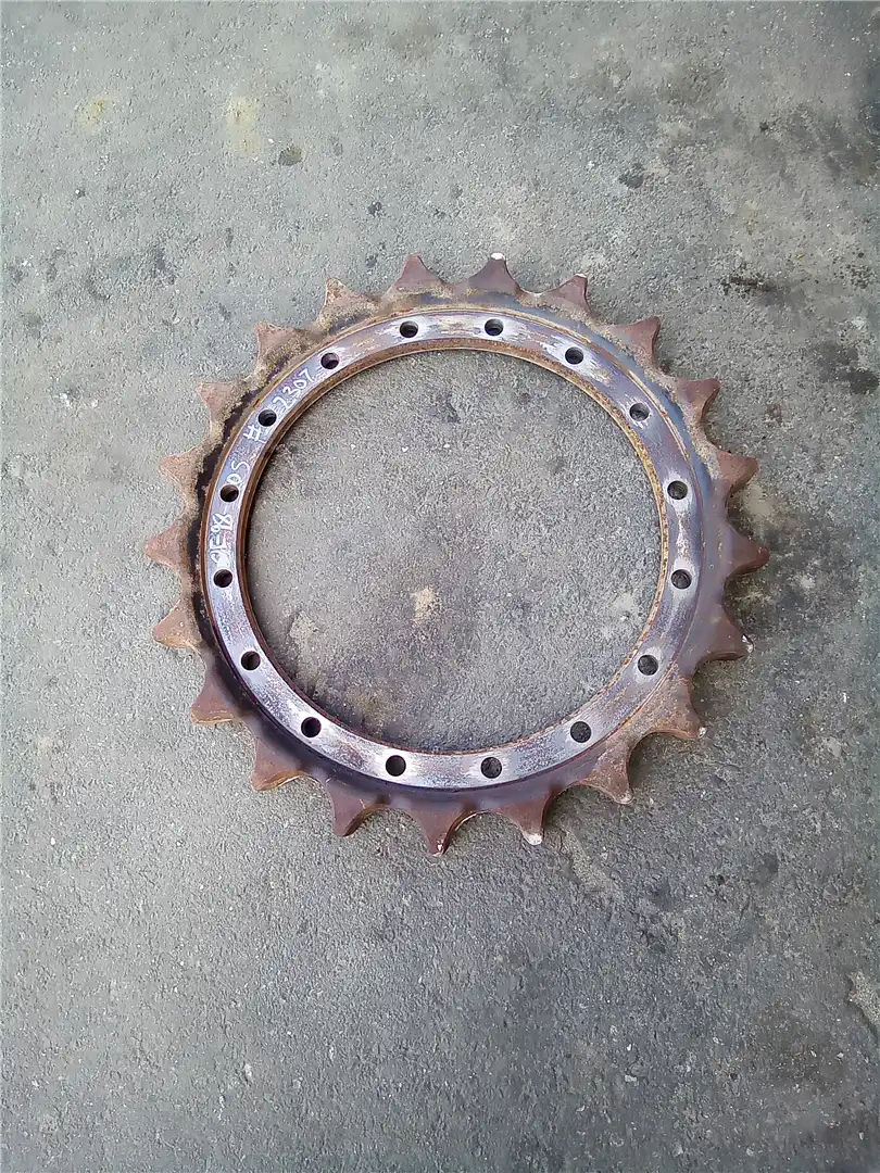 USED SPROCKET image 7