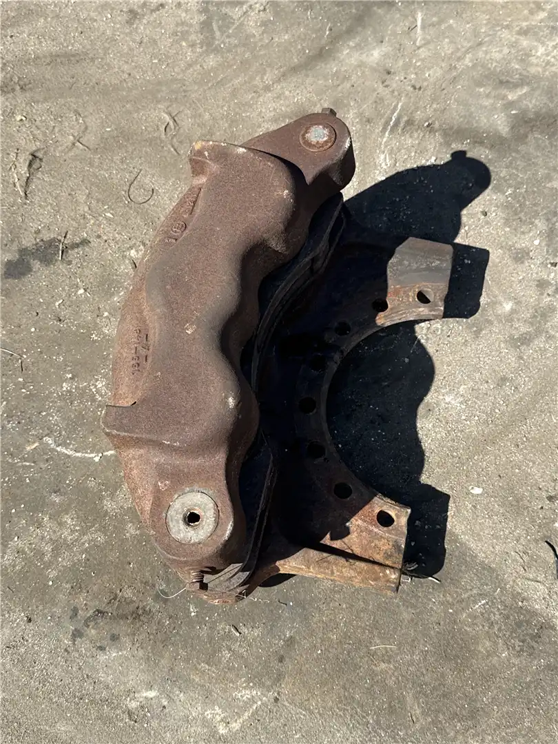USED BRAKE CALIPER image 5