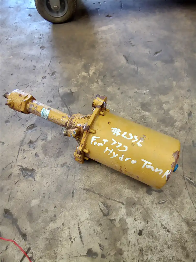 USED BRAKE CYLINDE indicator image 1