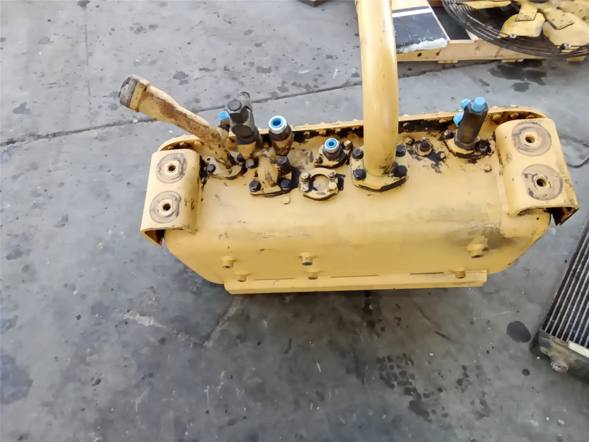 USED HYDRAULIC TAN indicator image 1