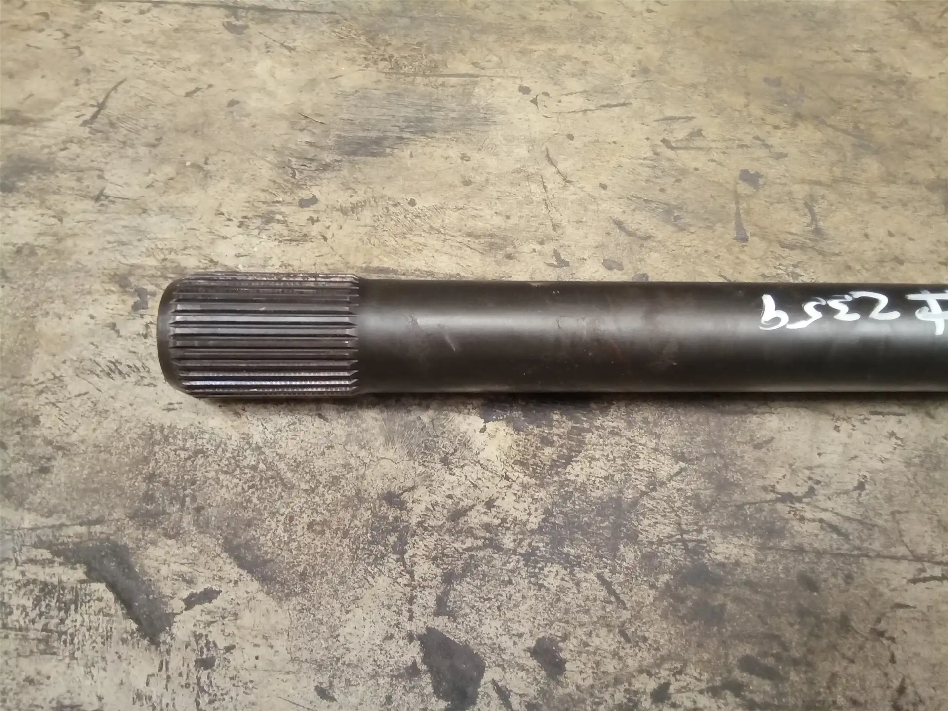 USED AXLE SHAFT image 3