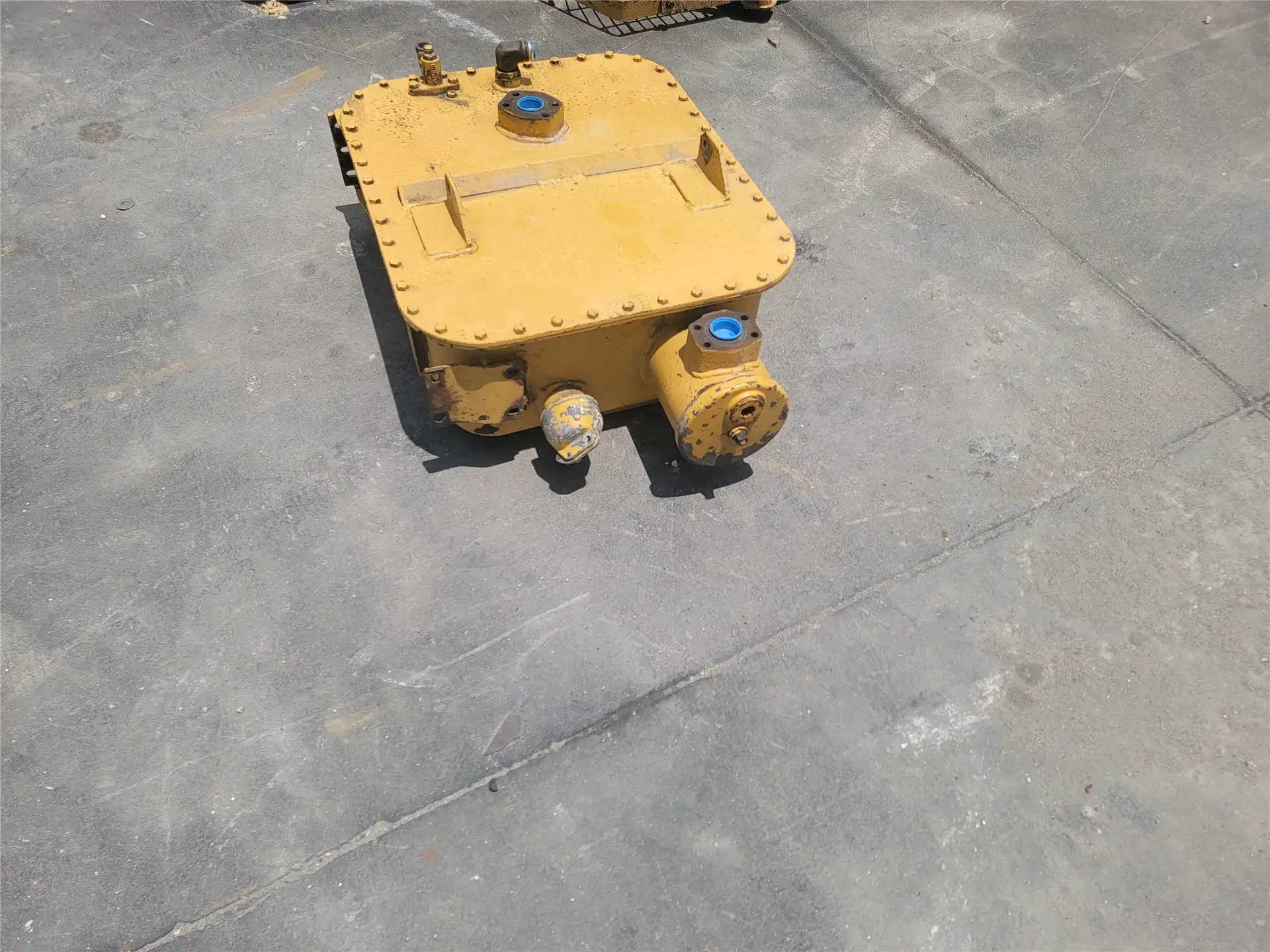 USED TANK GRP image 2
