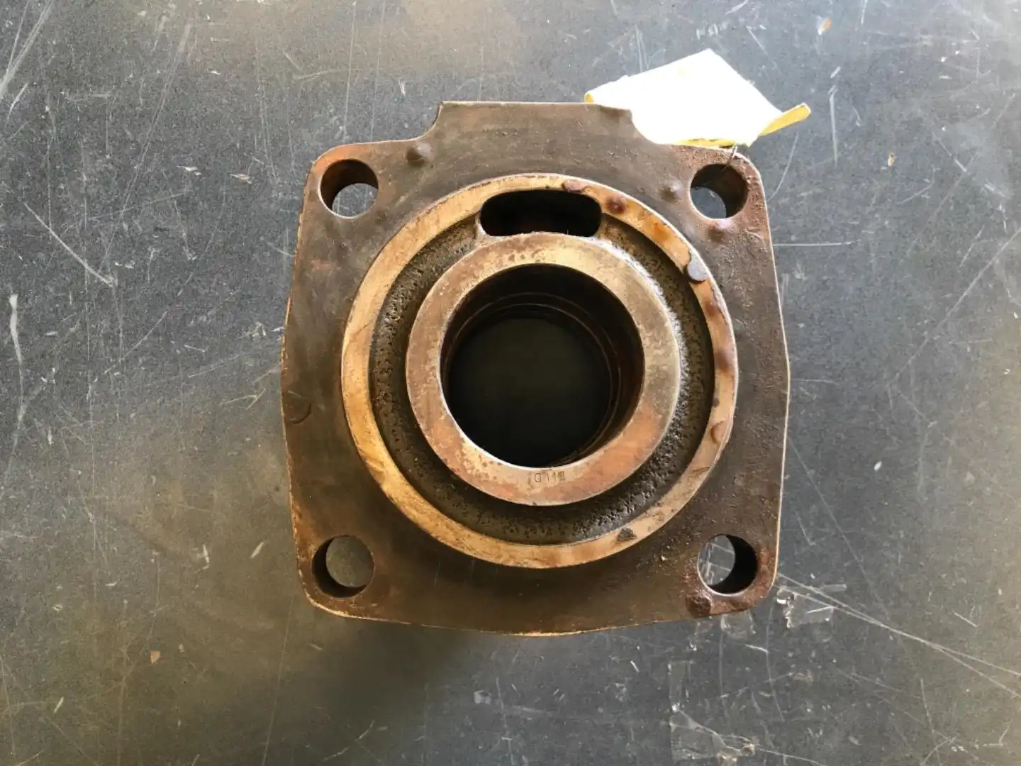 USED HEAD image 2