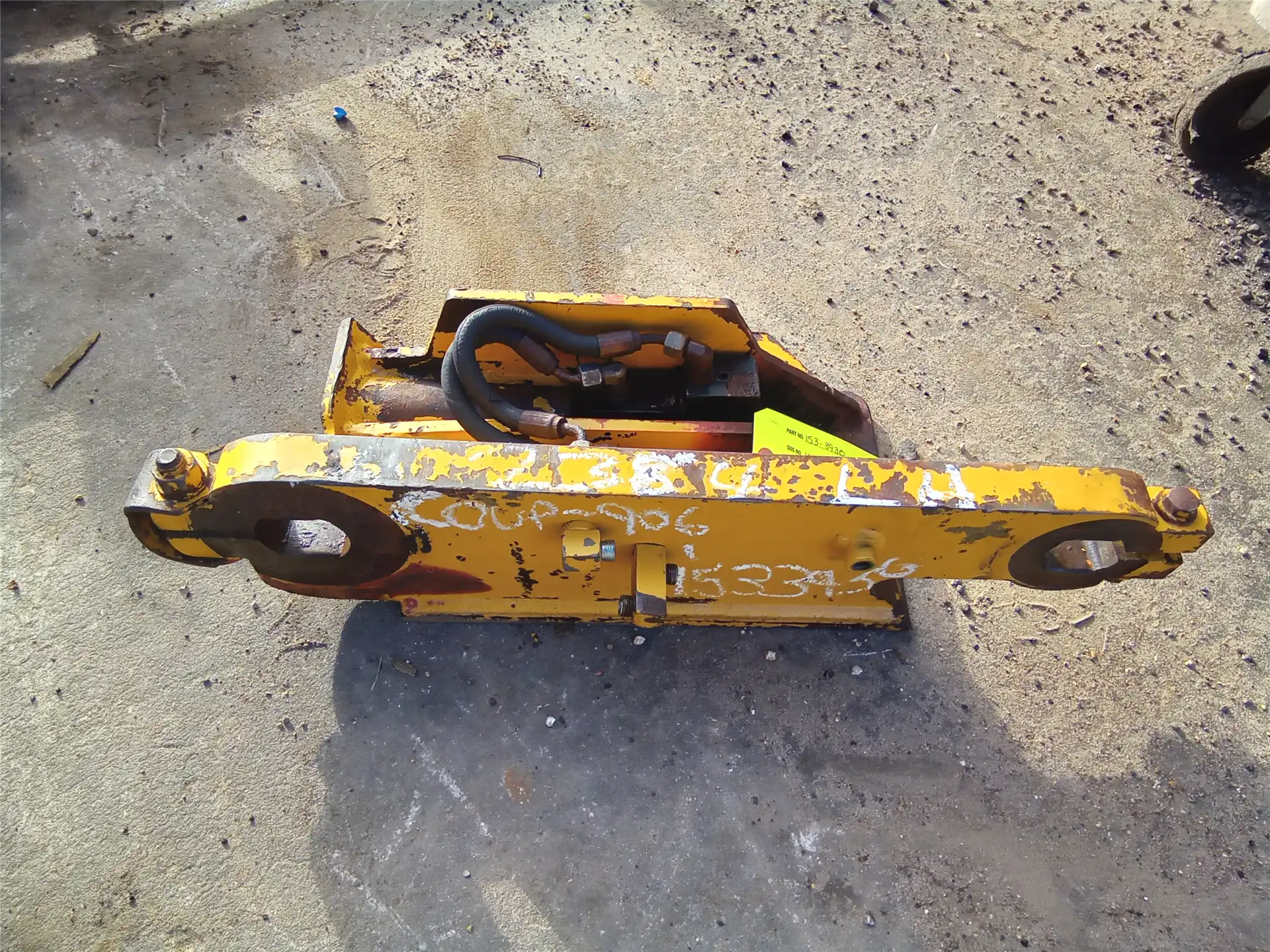 USED LH COUPLER indicator image 1