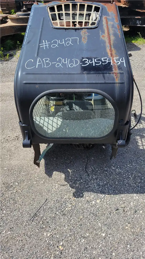 USED CAB AR image 2