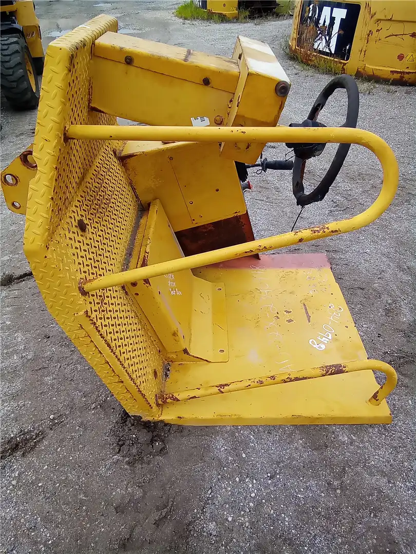 USED OPEN CAB image 4
