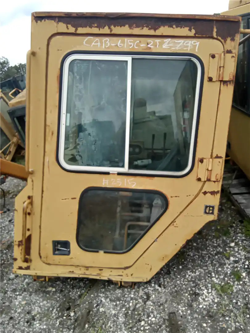 USED CAB image 2