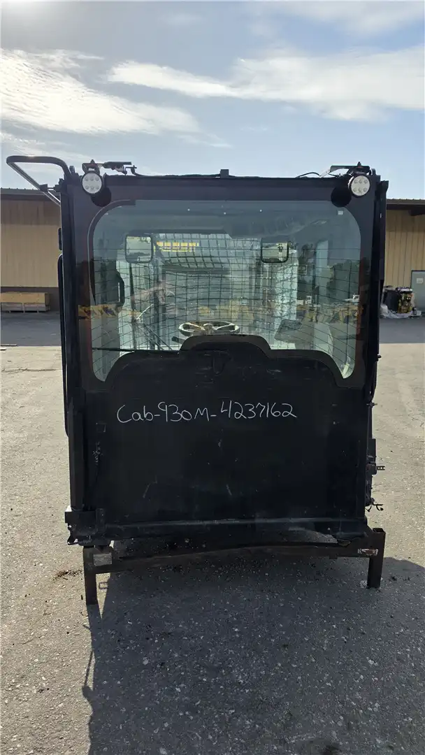 USED CAB image 3