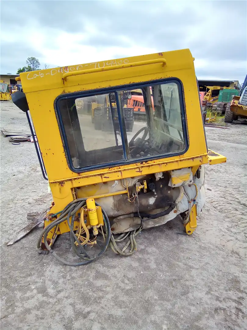 USED CAB image 4