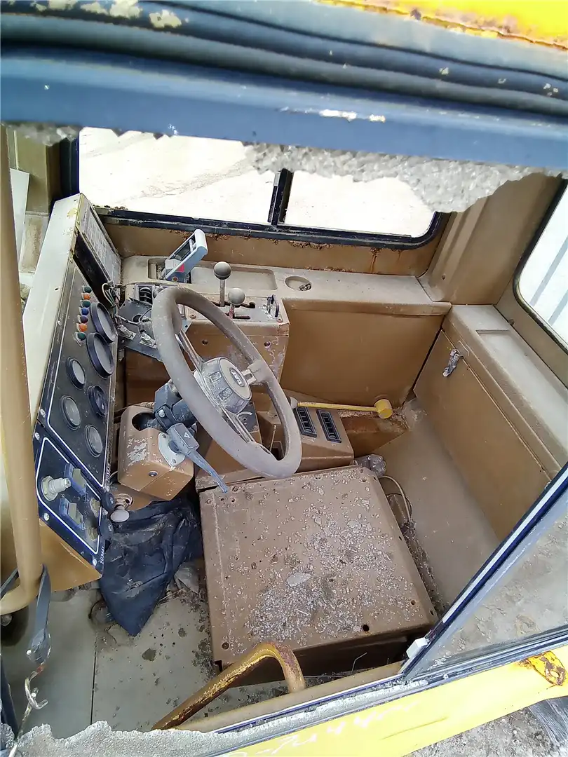 USED CAB image 5
