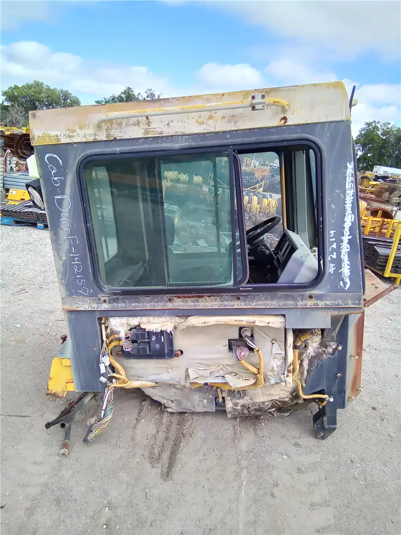 USED CAB image 2