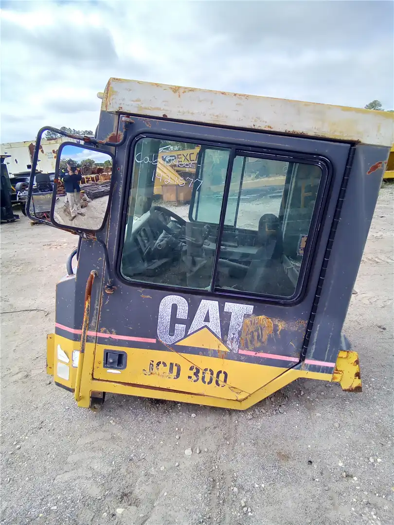 USED CAB image 4