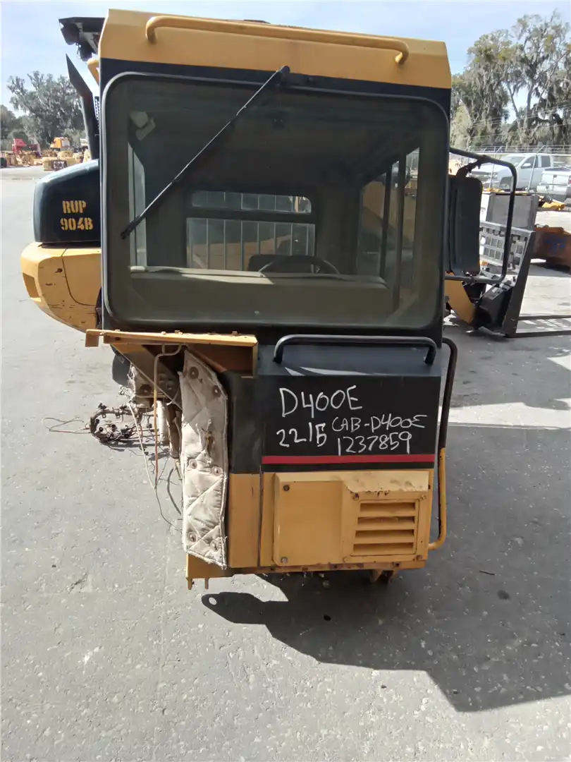 USED CAB image 2