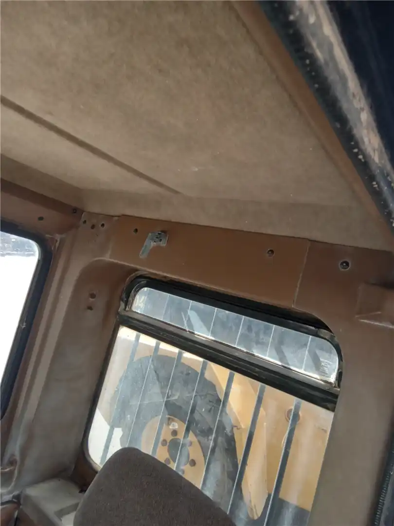 USED CAB image 6