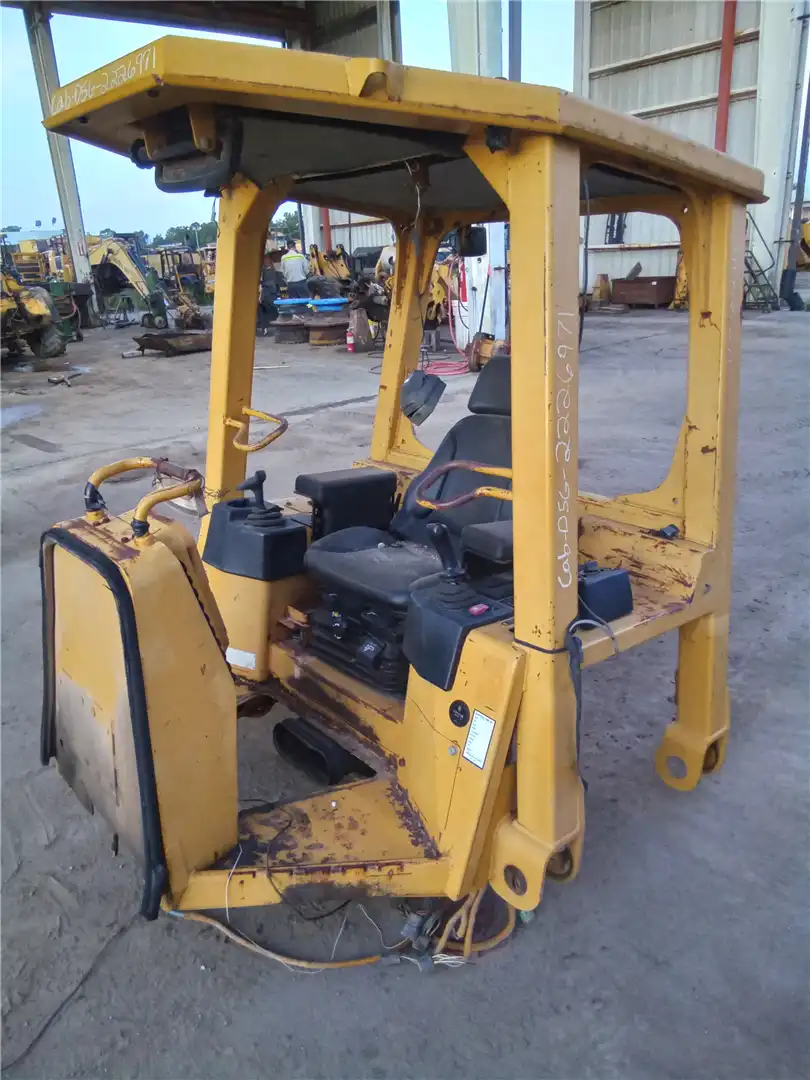 USED OPEN CAB image 5