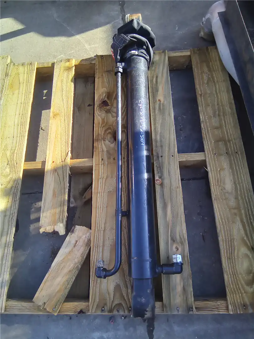 USED BUCKET CYL indicator image 1
