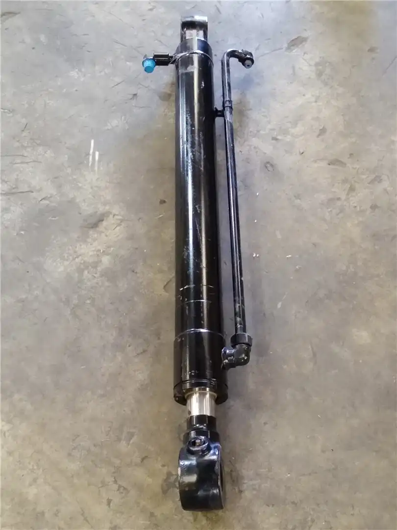 USED BUCKET CYL image 3