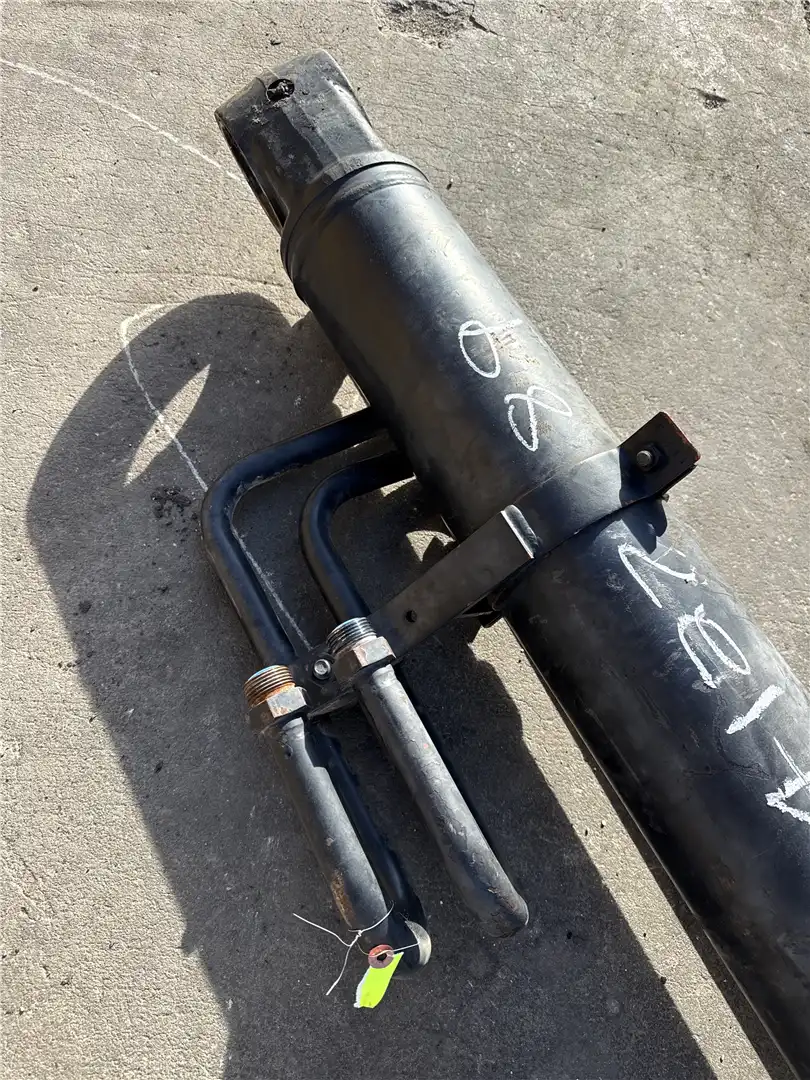 USED HYD CYL image 3