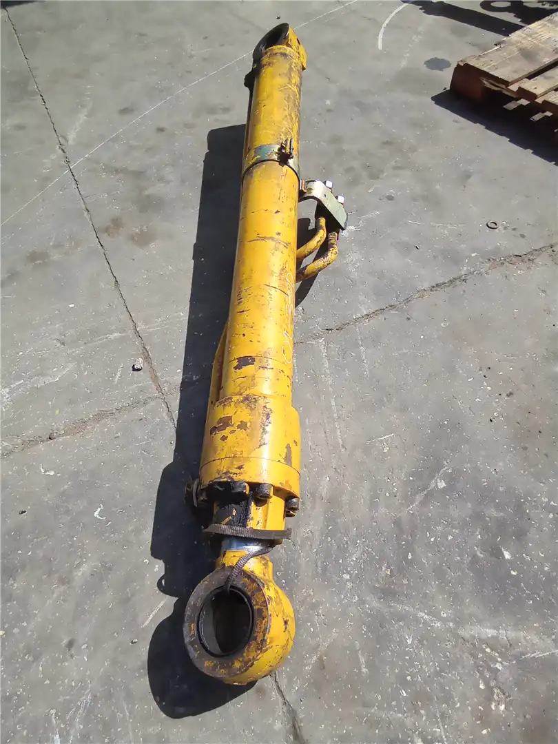 USED LH CYLINDER G indicator image 1