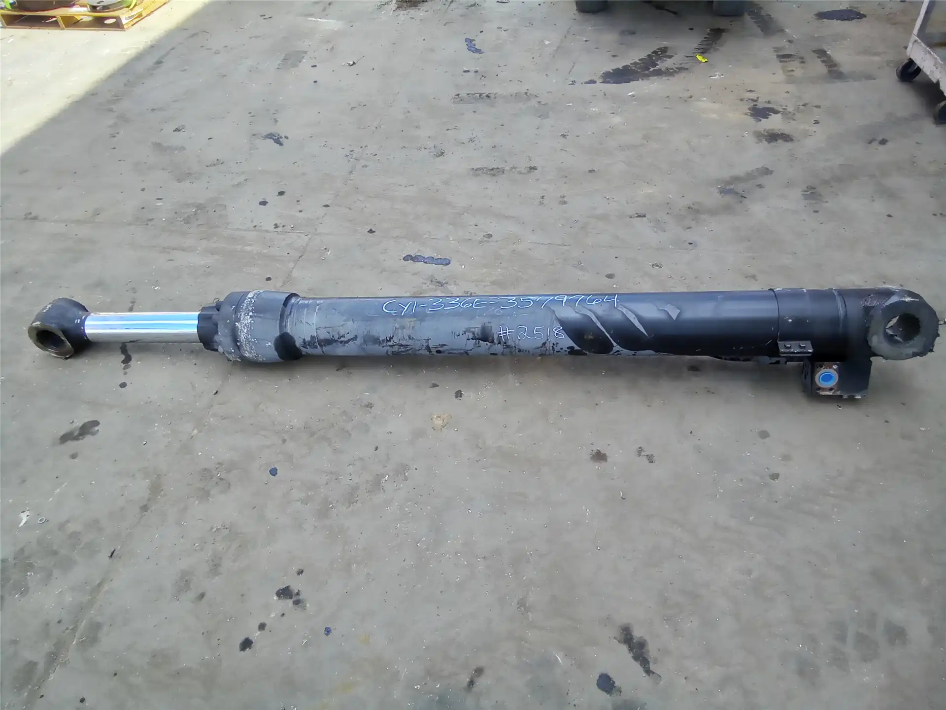 USED BUCKET CYL indicator image 1