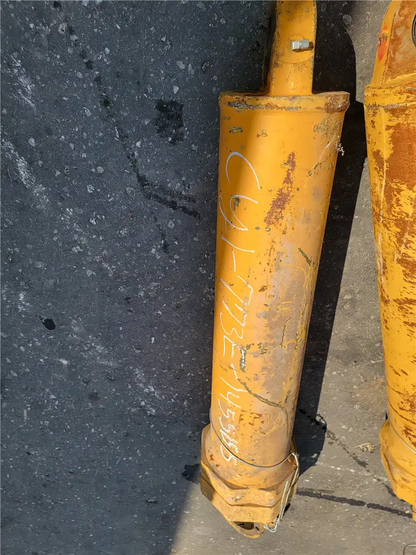 USED HOIST CYL image 4