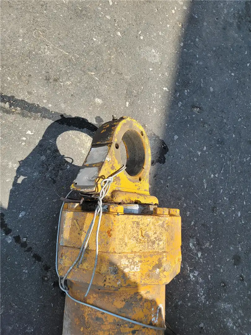 USED HOIST CYL image 6