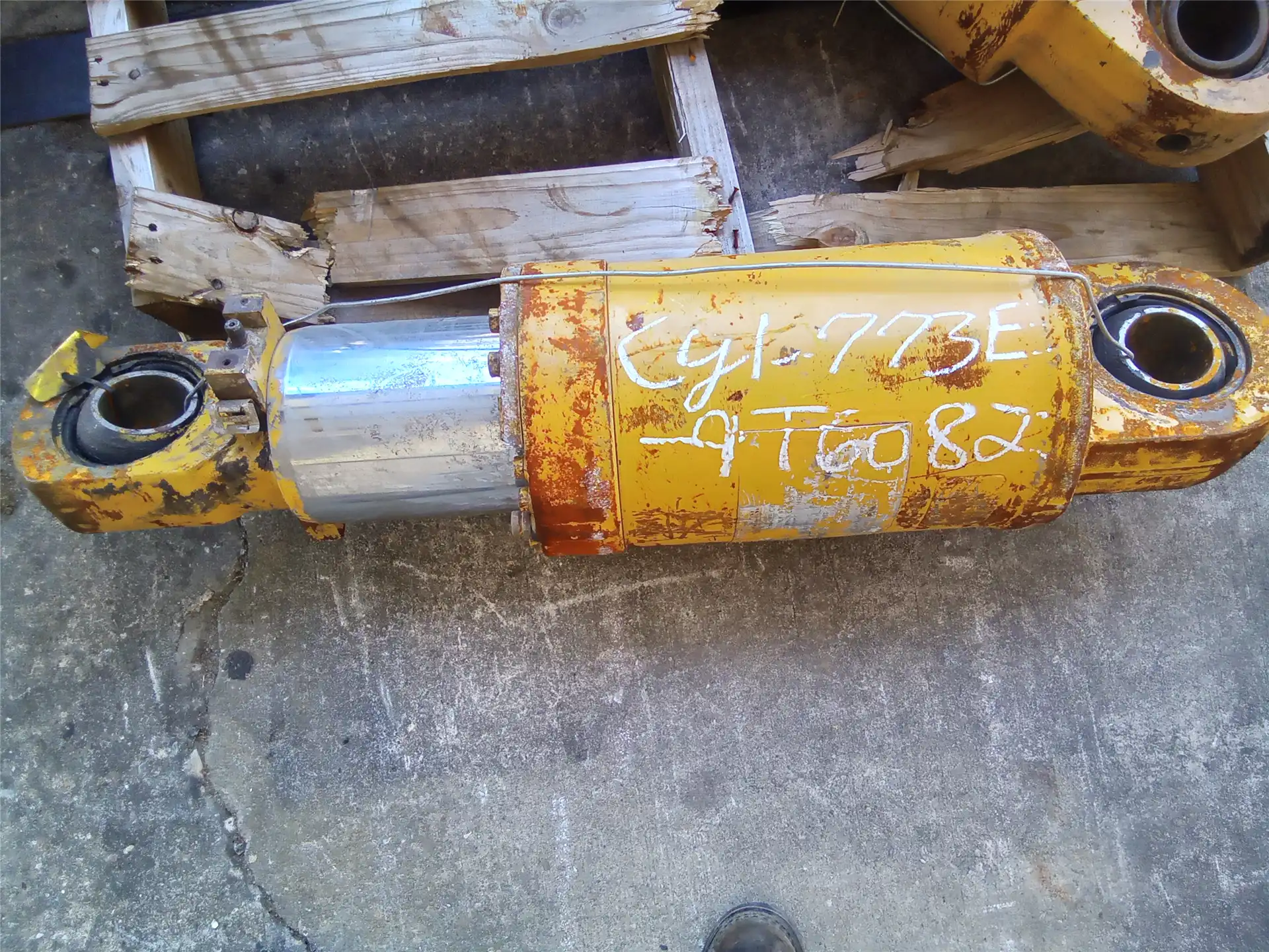 USED SUSPENSION CY image 2
