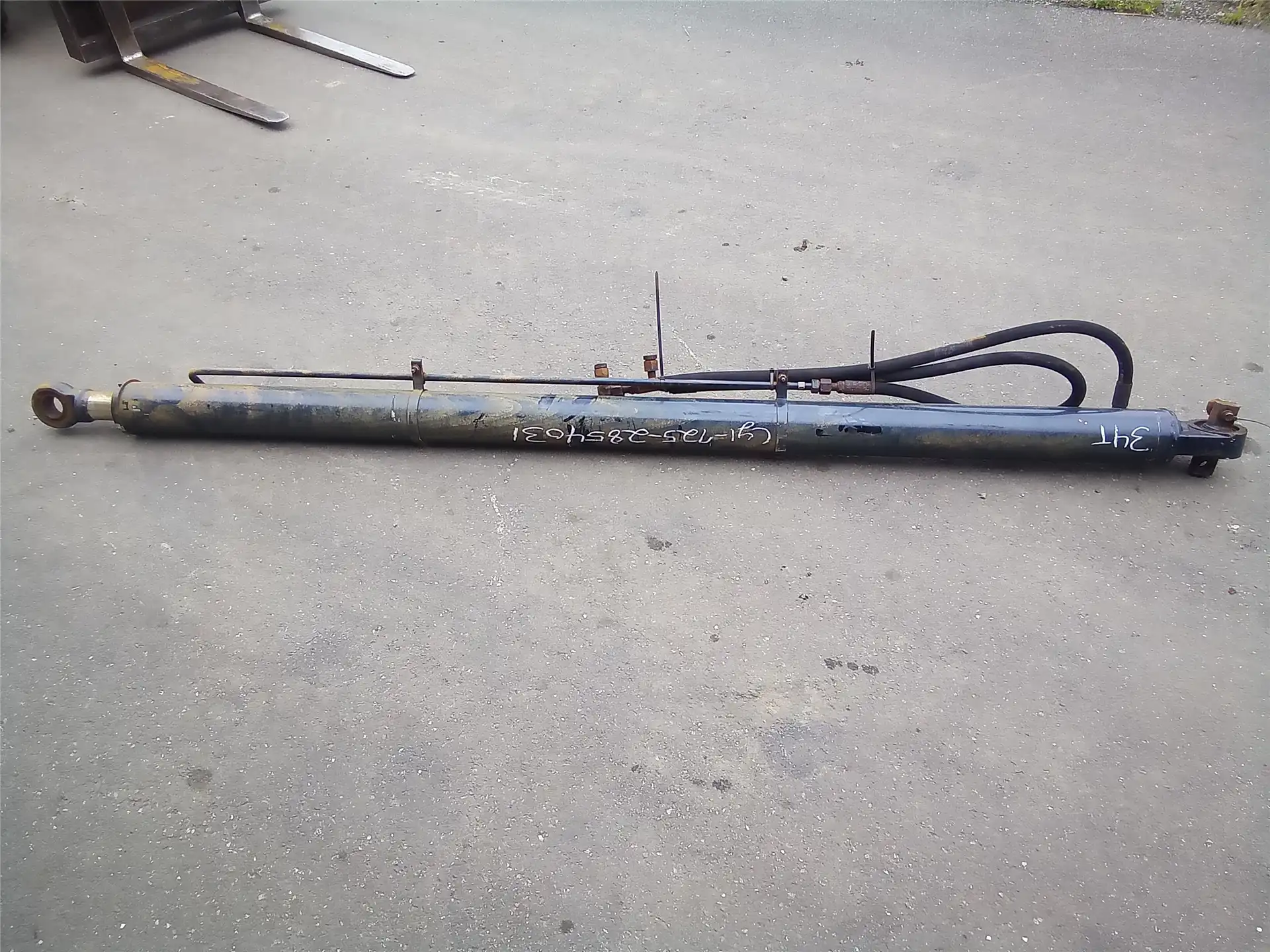 USED HOIST CYL image 2