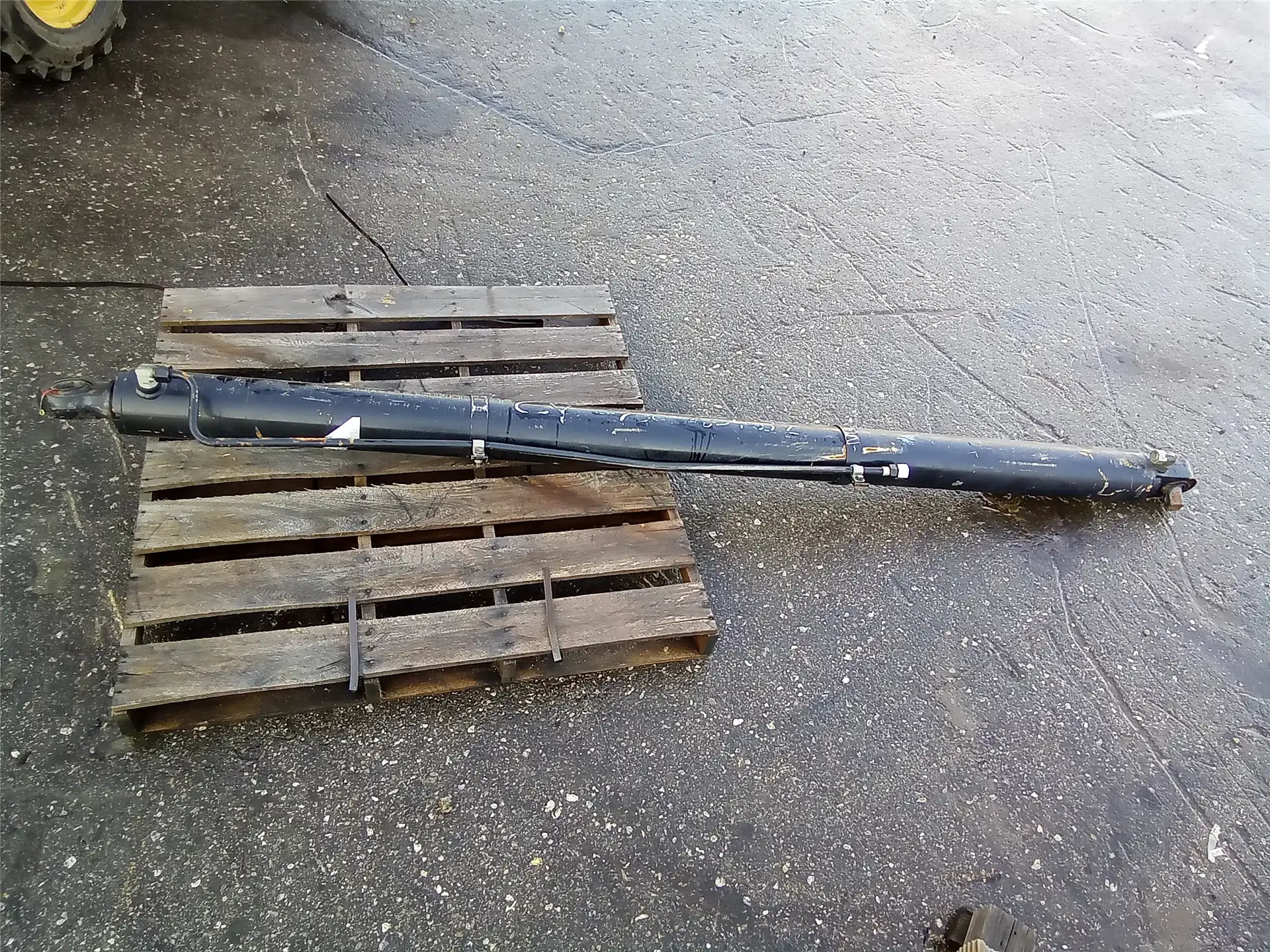 USED HOIST CYL image 5