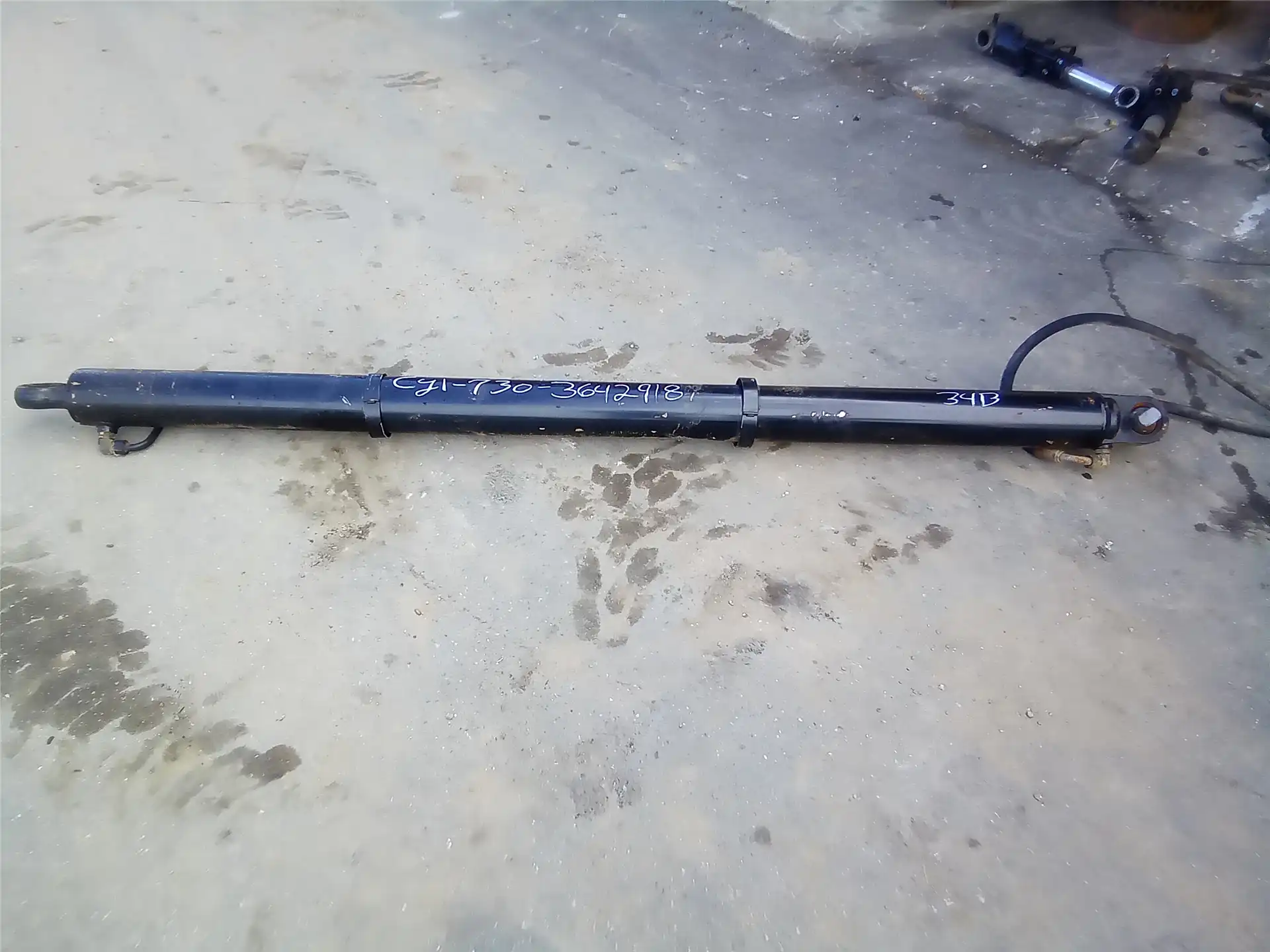 USED HOIST CYL image 2