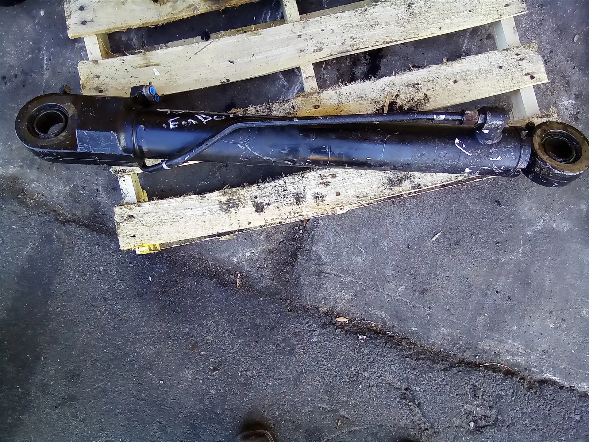 USED STEERING CYLI image 5